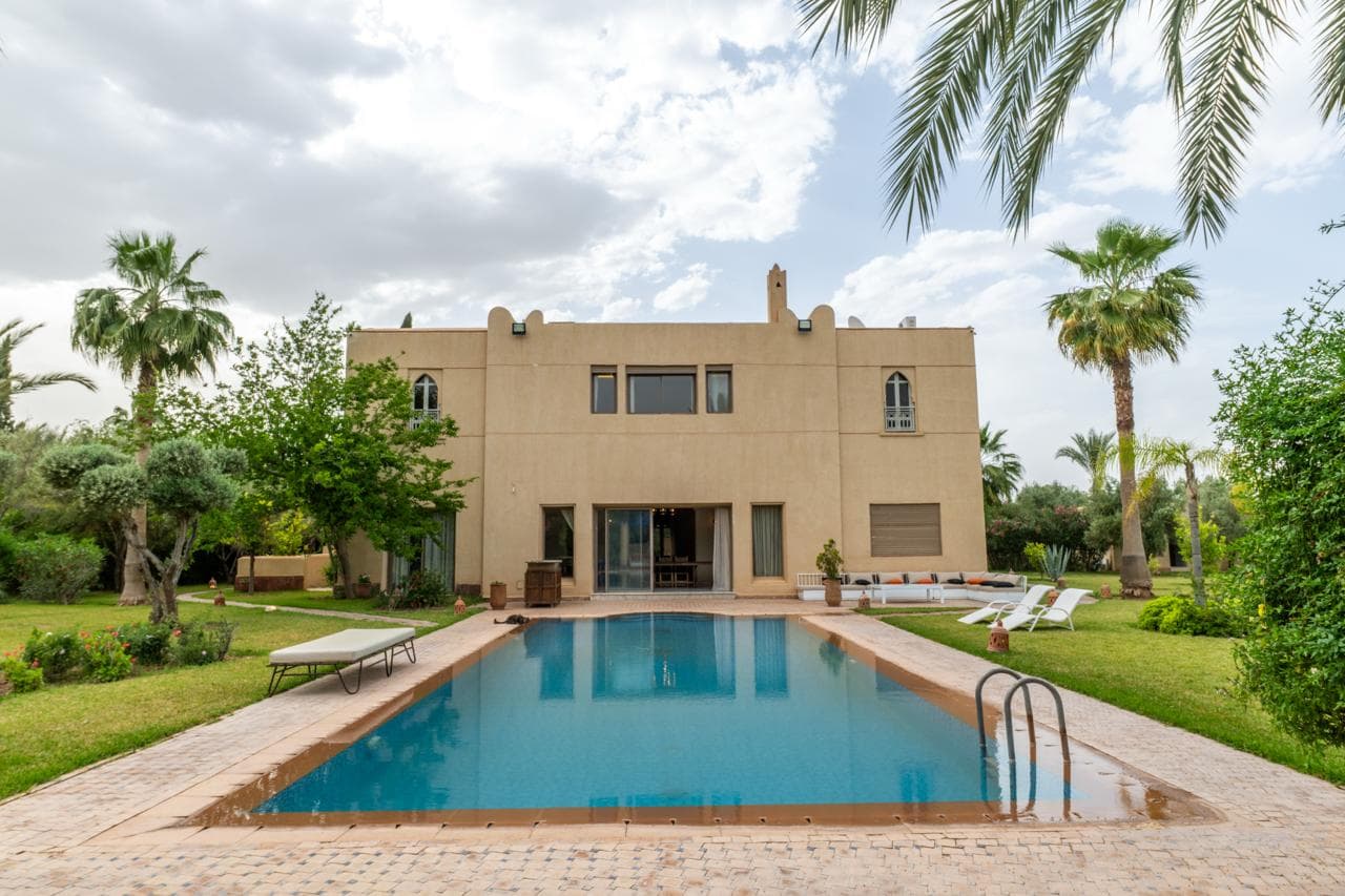 Villa LUNA